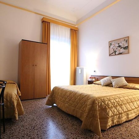 Hotel Casa Del Lago Florence Exterior photo