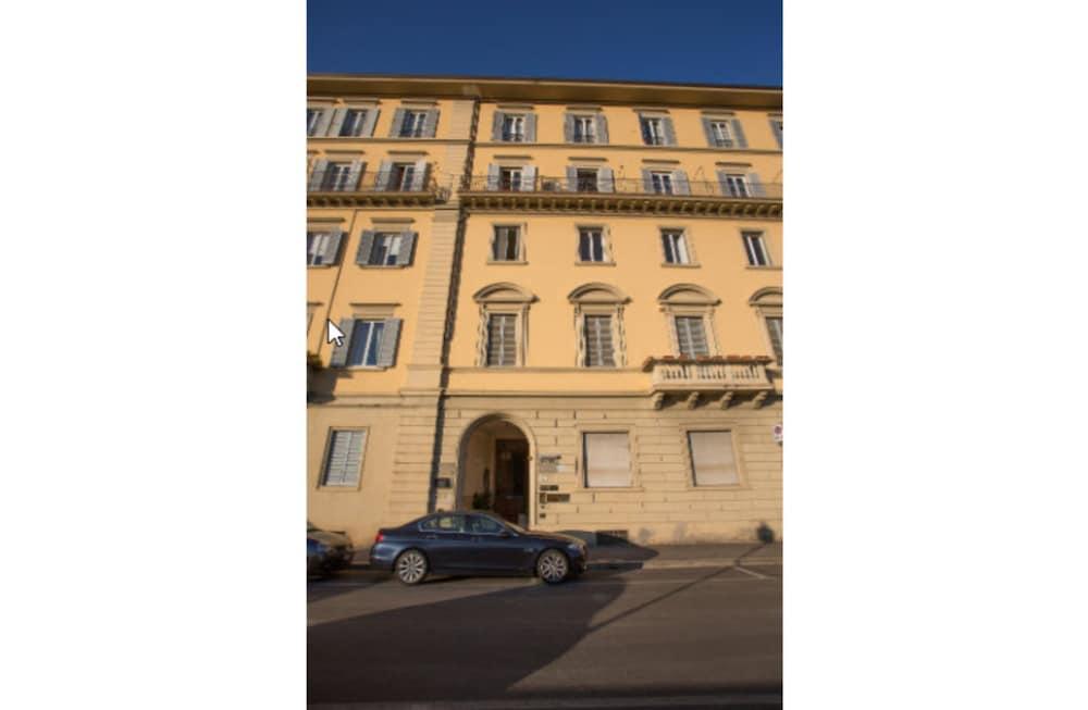 Hotel Casa Del Lago Florence Exterior photo