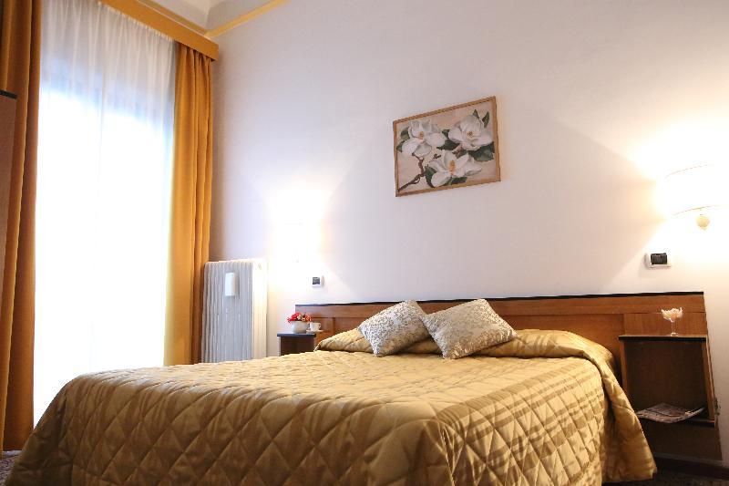 Hotel Casa Del Lago Florence Exterior photo